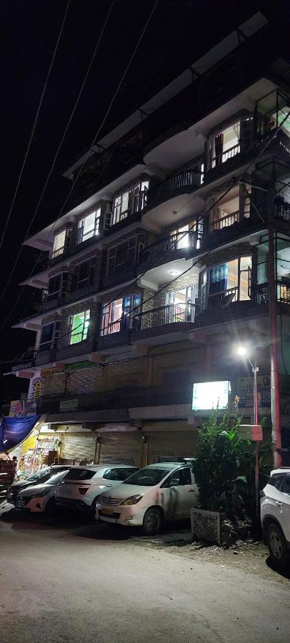 Shimla Regency Otel Dış mekan fotoğraf